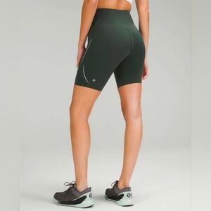 Lululemon Base Pace High Rise Reflective Short 8” Size 4